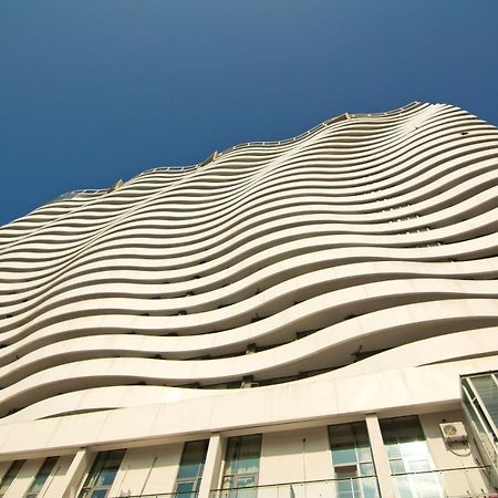Sky Inn Batumi Exteriör bild