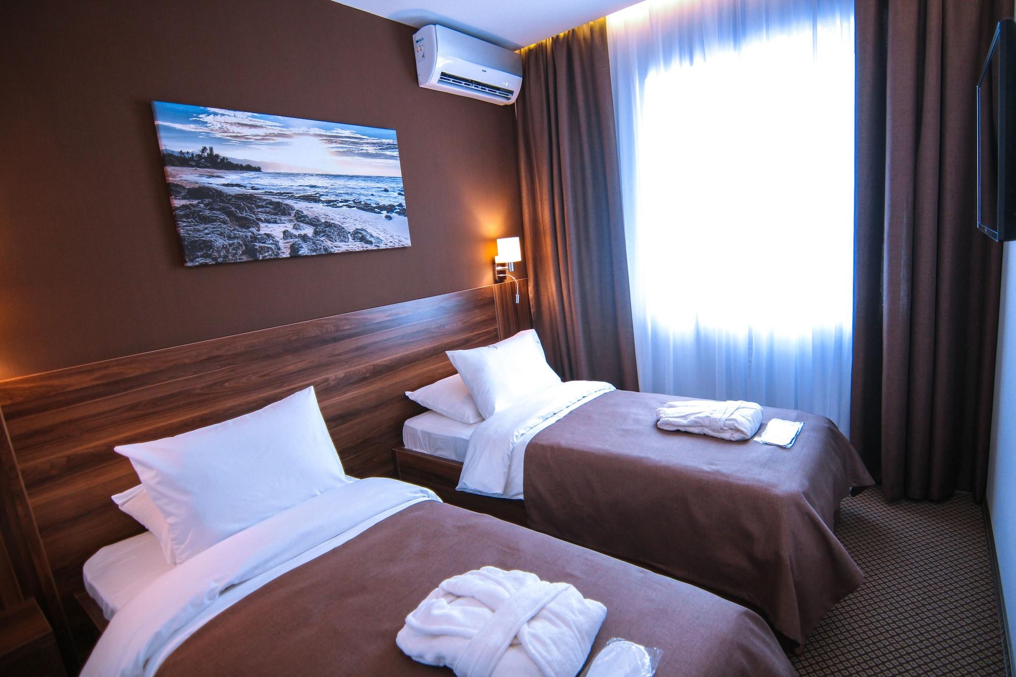 Sky Inn Batumi Exteriör bild